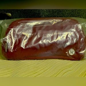 Lululemon Belt Bag NWT